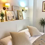 Aura Rooms